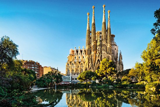 Euro city cruise: Sagrada Familia in Barcelona