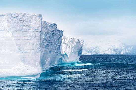 Icebergs, Antarctica cruise, Hapag-Lloyd