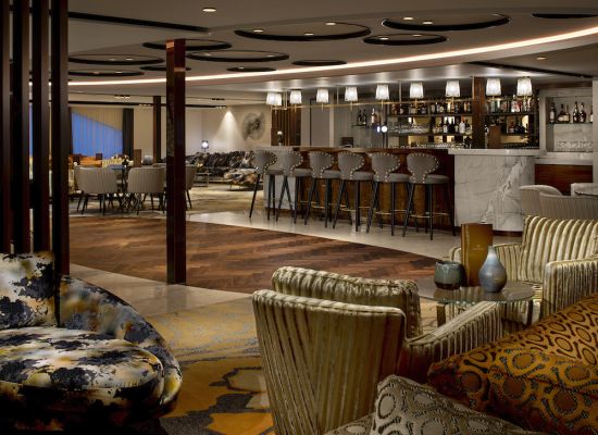 AmaMagna cruise ship bar