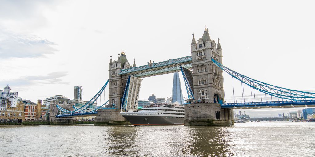 La Boreal sailing under Tower Bridge