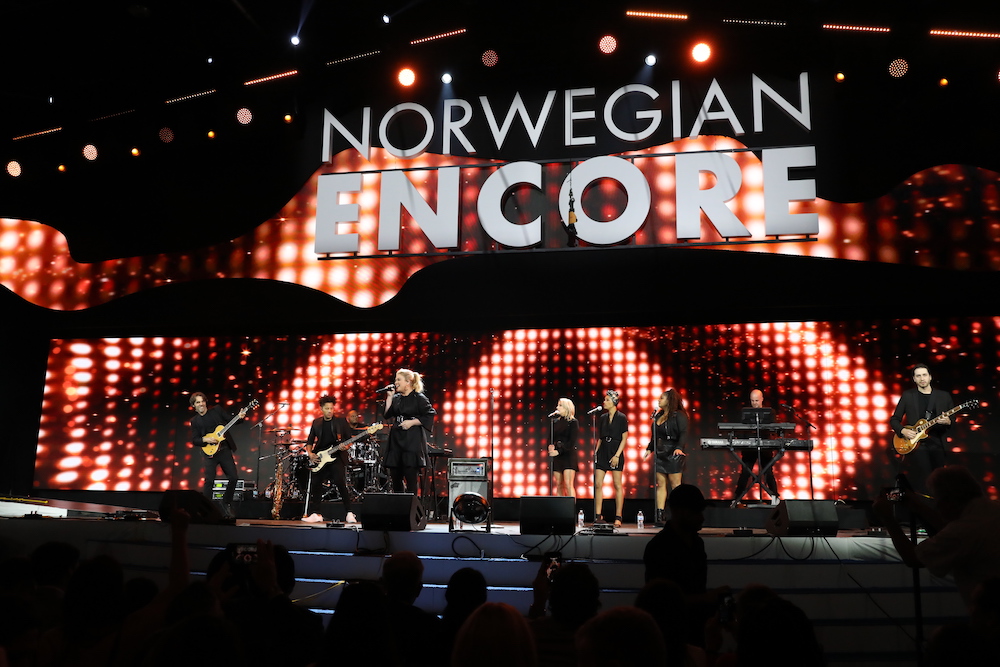 Norwegian Encore Christening: Kelly Clarkson