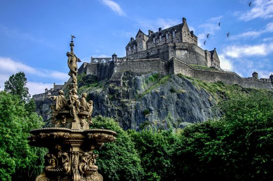 British Isles cruise: Edinburgh castle