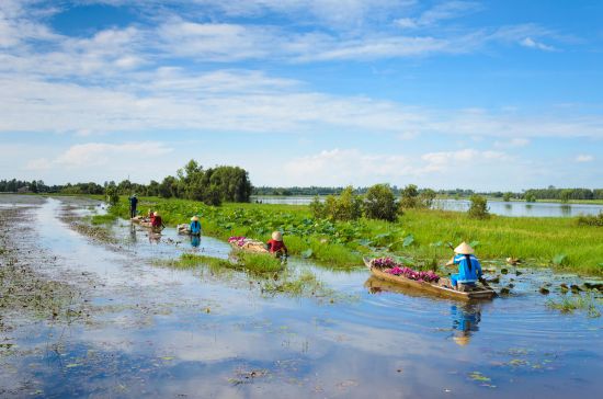 Jane McDonald sails the mighty Mekong river